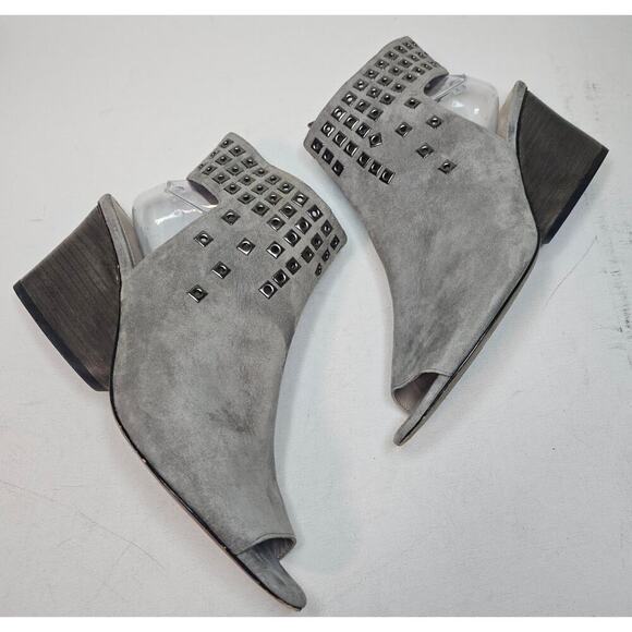 Donald Pliner 10M Gray studded suede leather Janesp Peep toe Booties Zip closure - Picture 2 of 16
